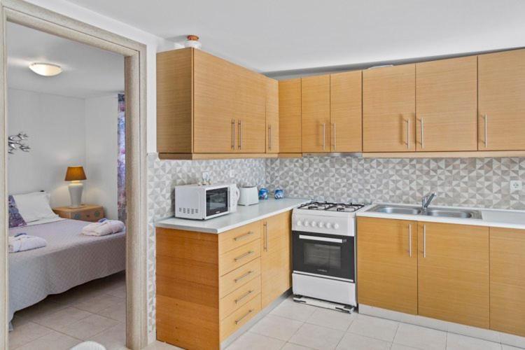 Platanos Holiday home