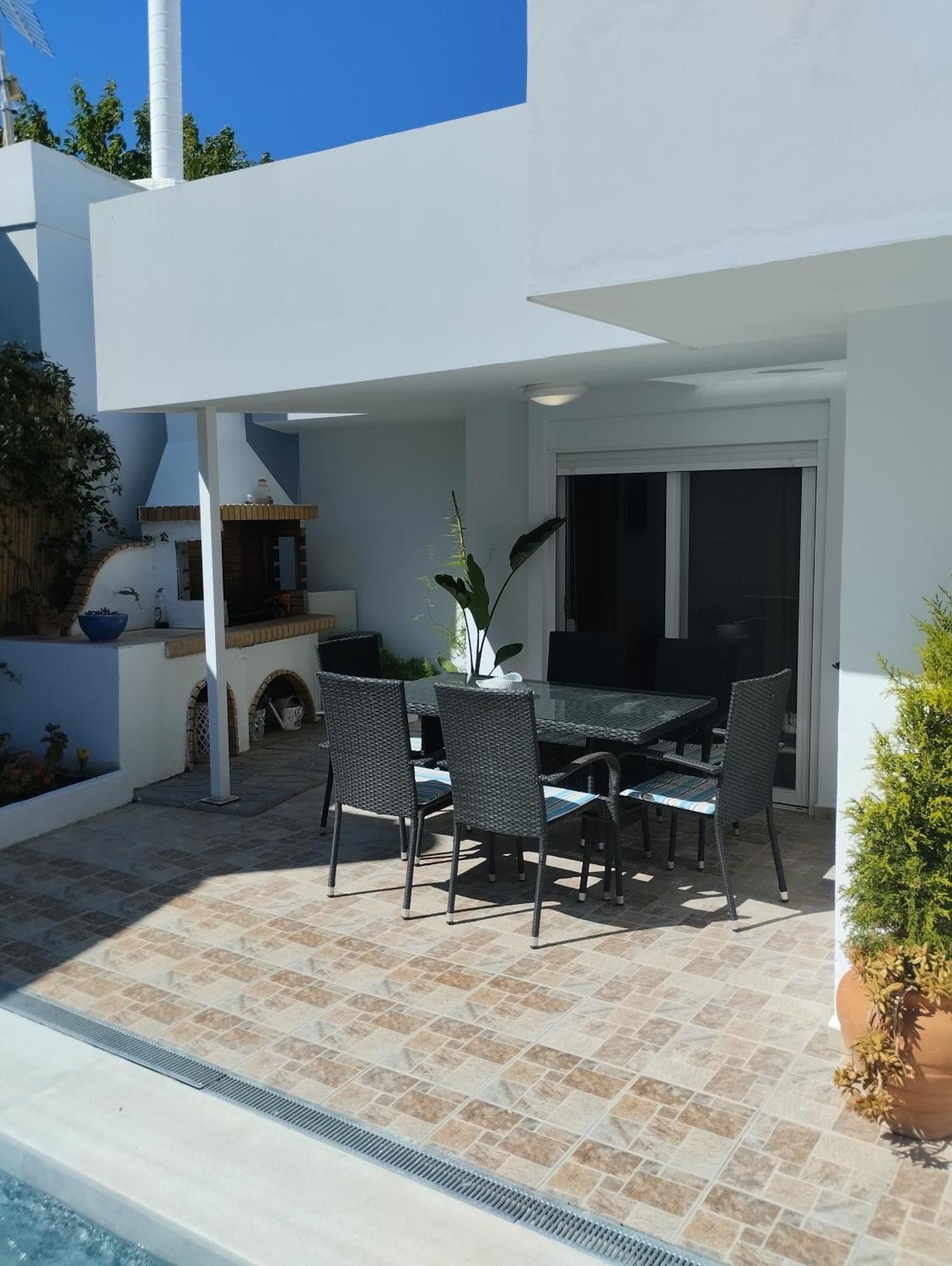 Platanos Holiday home Haraki